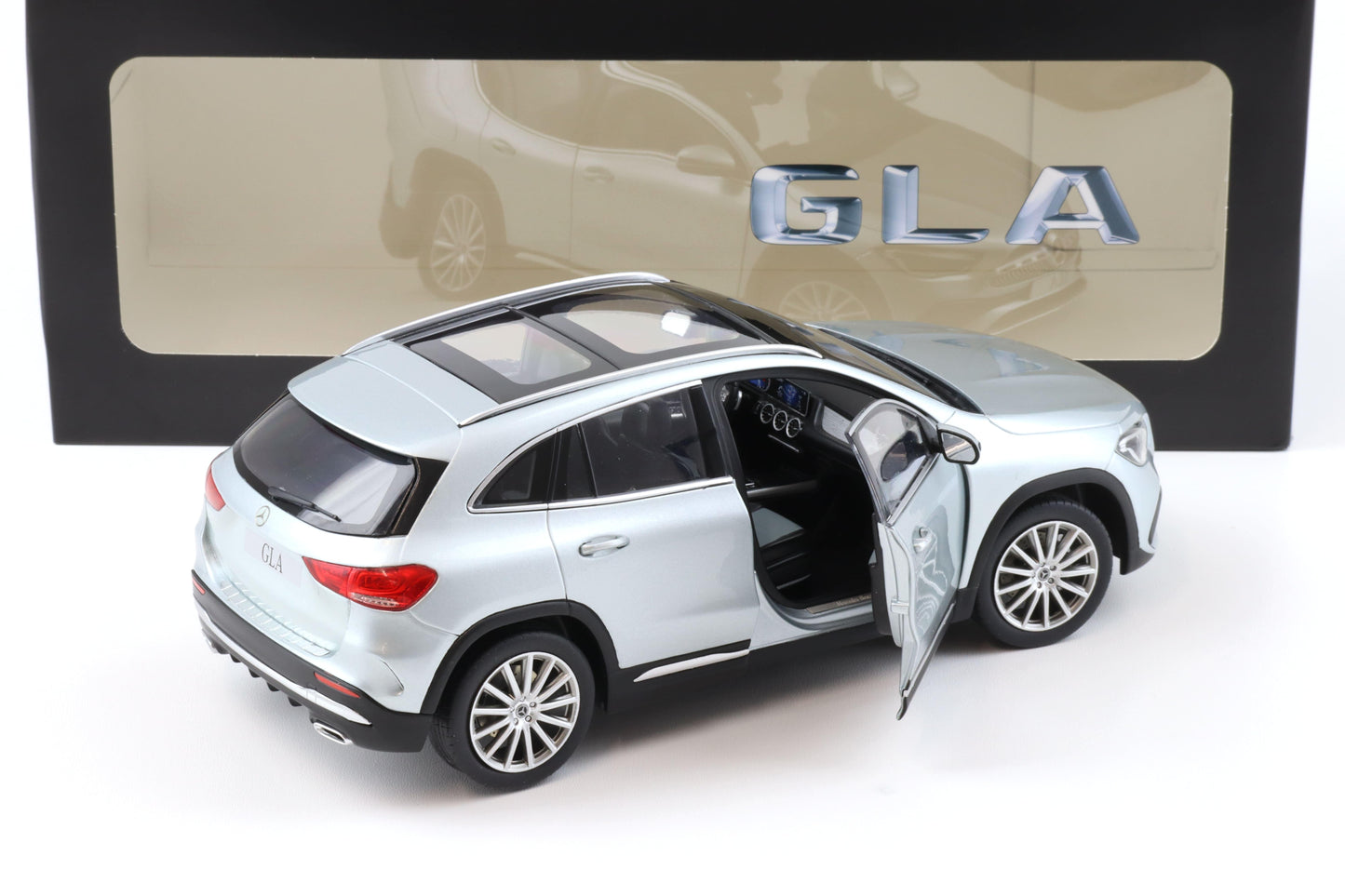 Mercedes-Benz GLA class (H247) year 2020 iridium silver 1:18 Z-Models