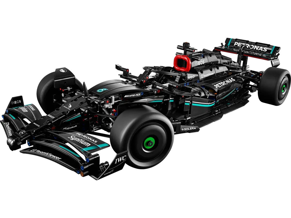 Mercedes-AMG F1 W14 E Performance Sets